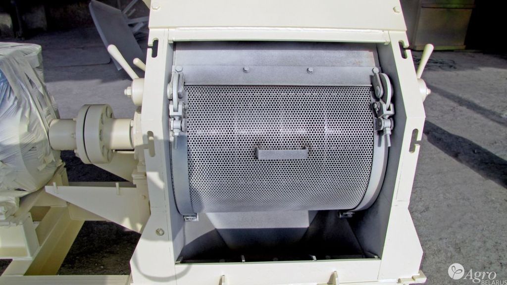 Дробилка зерна промышленная ДМР-45
