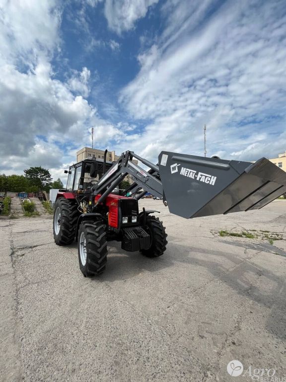  Трактор с фронтальным погрузчиком Беларус-1025.2 Т229М