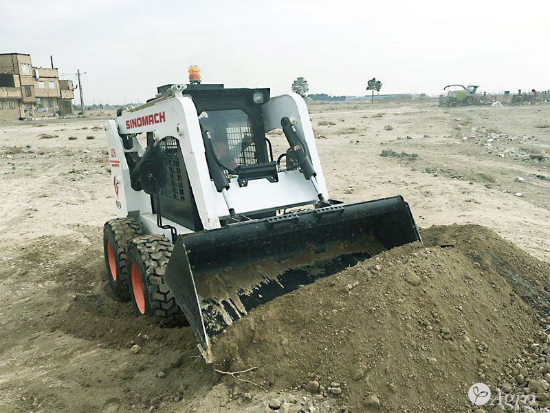 Погрузчик с бортовым поворотом Sinomach 255F