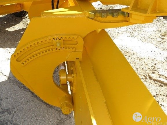 Грейдер полуприцепной БЛ-105А (модель-У1 одноосный)
