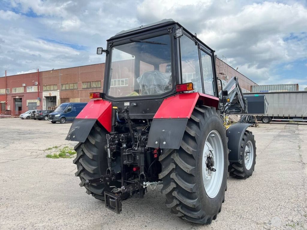  Трактор с фронтальным погрузчиком Беларус-1025.2 Т229М