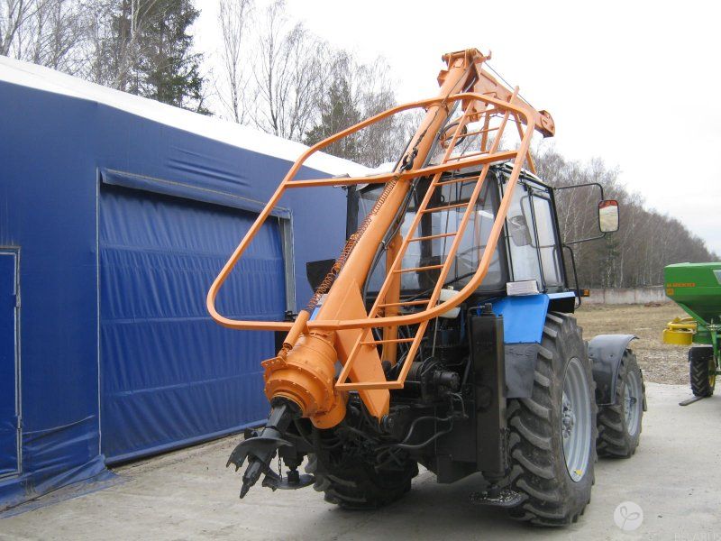 Машина бурильно-крановая БЛ-205Д-01 (c отвалом)