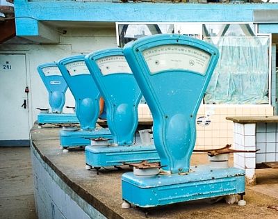 Госстандарт будет каждый месяц проверять весы на минских рынках