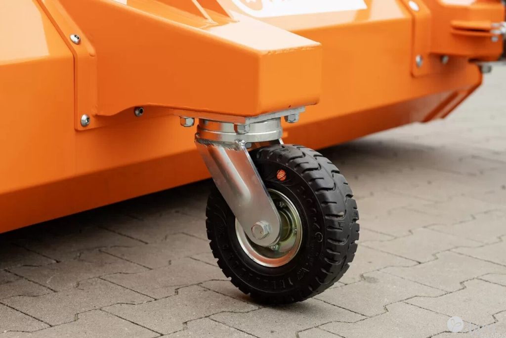 Машина подметальная PROFI CLEAN 2.80