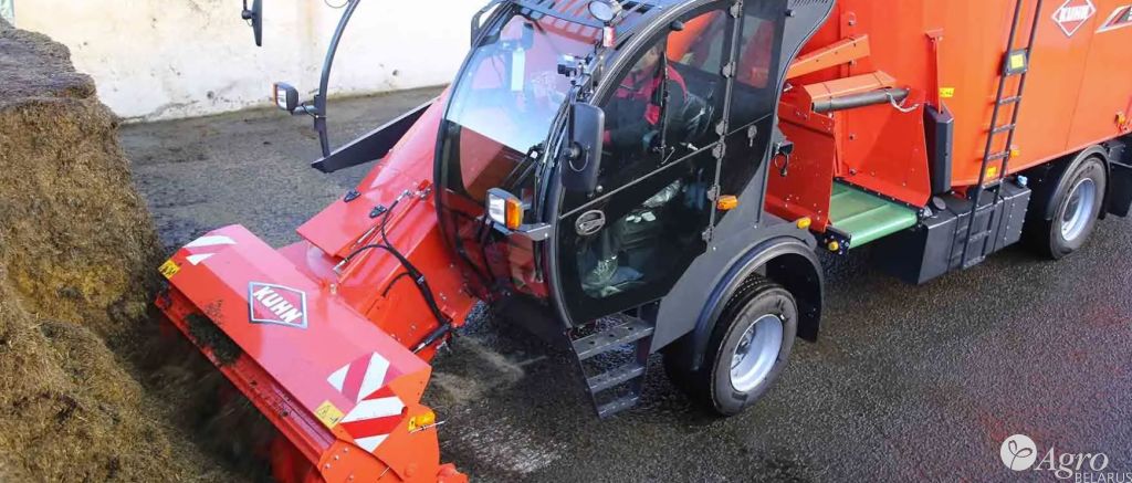 Кормораздатчик самоходный KUHN SPW