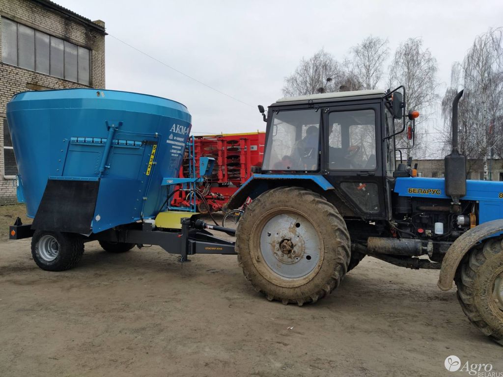 Кормораздатчик СМЗ АКМ-9