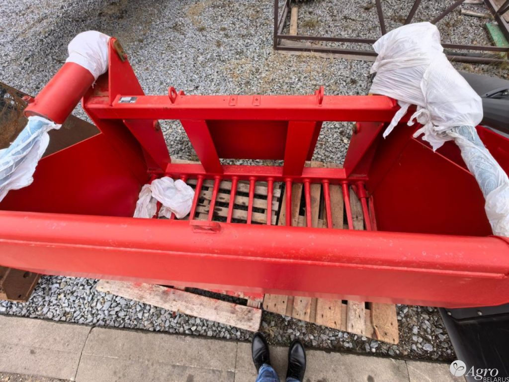 Ковш режущий на фронтальную навеску трактора BVL SZ F180 б/у